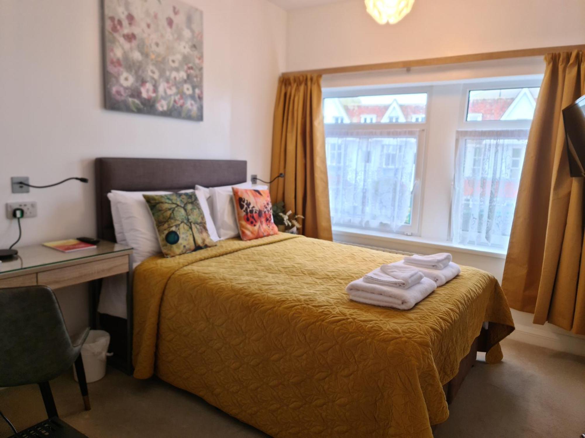 The Torland - Paignton Seafront - Free Parking, All Rooms En-Suite Eksteriør bilde